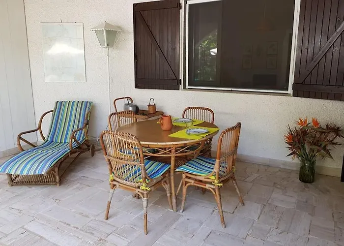 別荘 Beautiful House Close To The Sea And Village フォート・ビレッジ